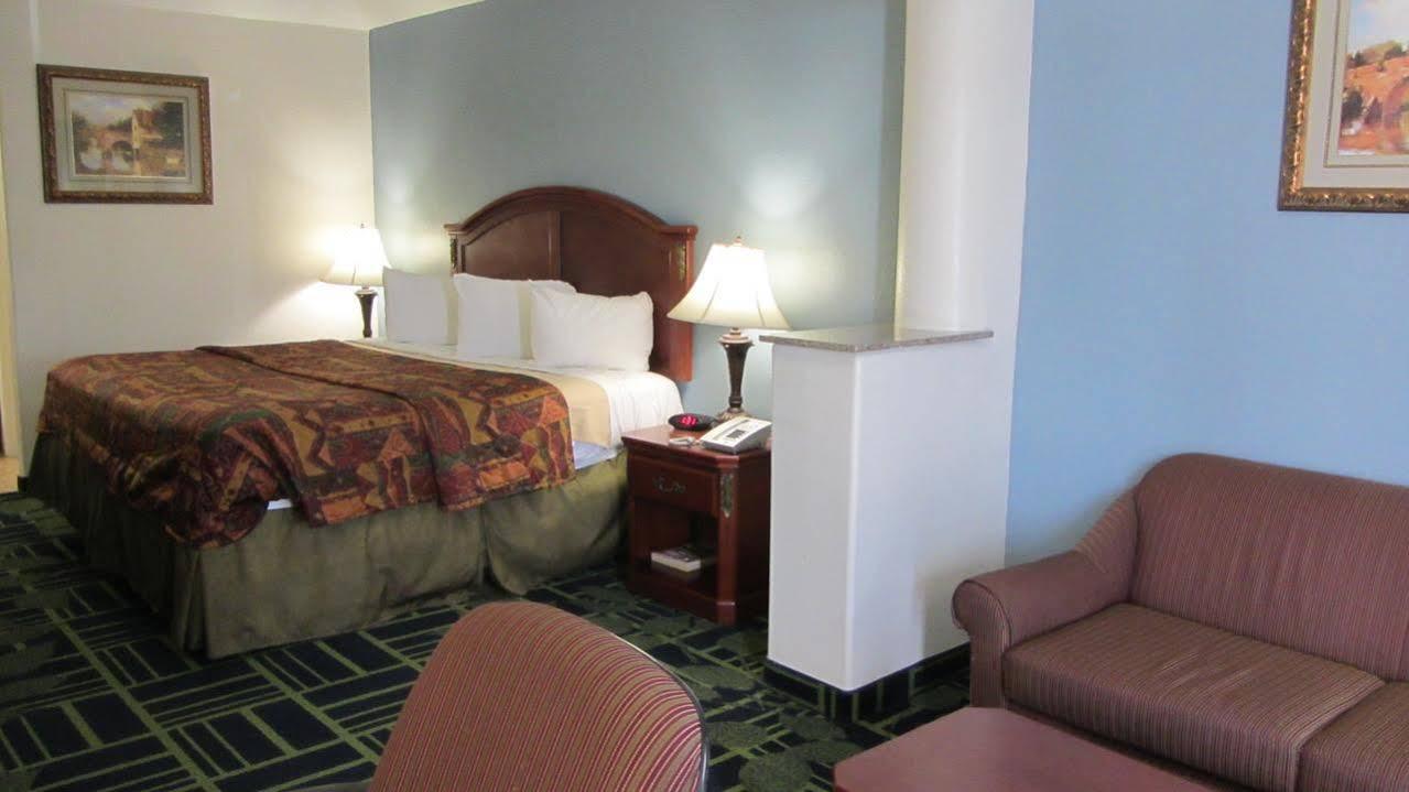 Regency Inn Porter Екстериор снимка