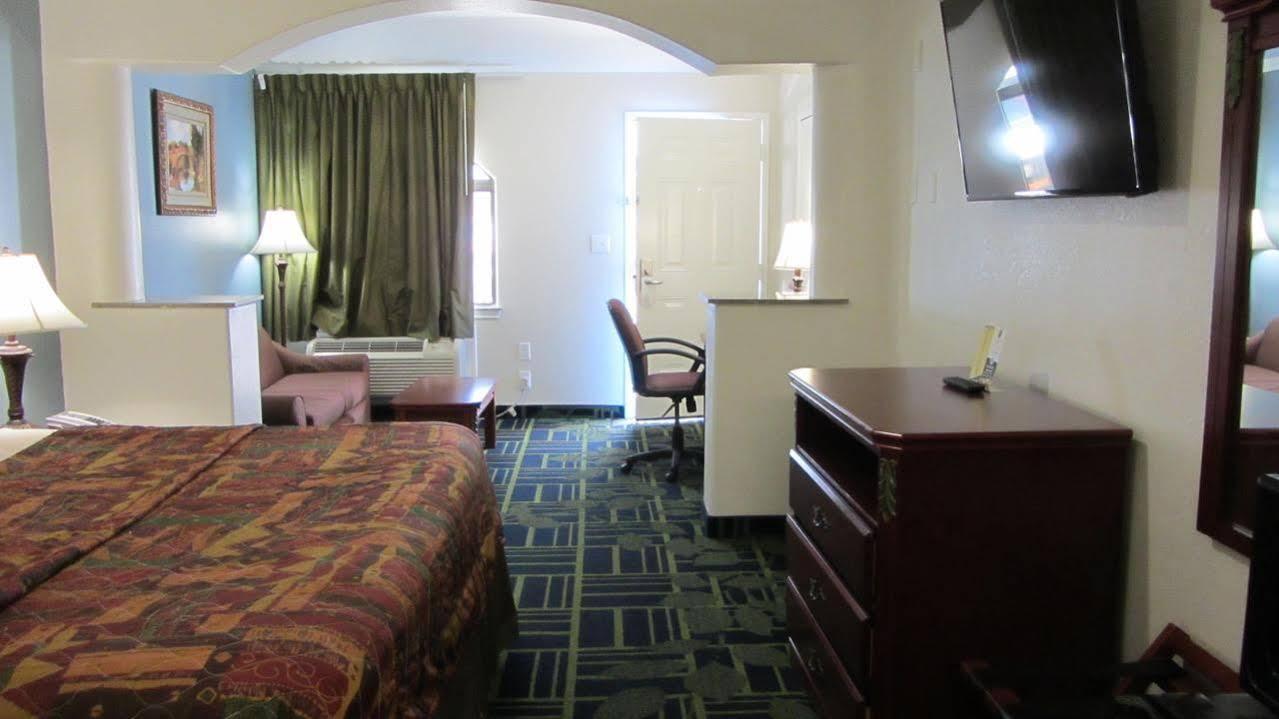 Regency Inn Porter Екстериор снимка